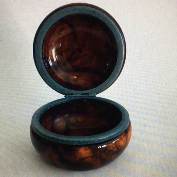 Vintage Round Italian Alabaster Jewelry Box - Picture 4 of 8